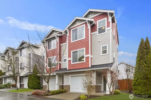 Exterior - 401 126th Pl SE #B, Everett, WA 98208 photo 2 of 8