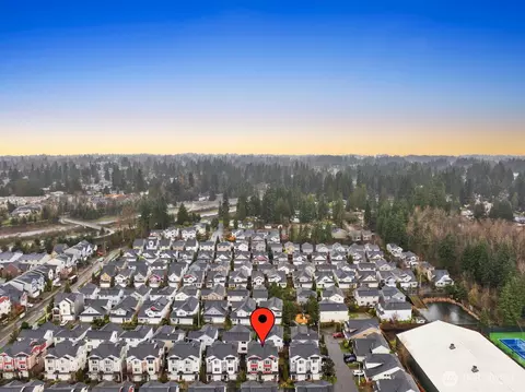 View/Area - 401 126th Pl SE #B, Everett, WA 98208 photo 4 of 5