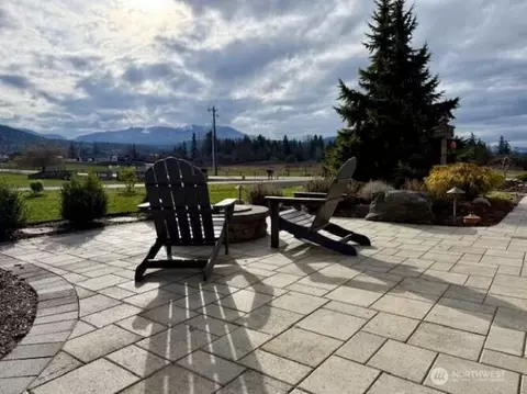 Exterior - 2270 S 7th Ave, Sequim, WA 98382 photo 3 of 11