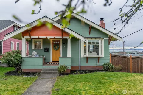 Exterior - 2302 Grand Ave, Everett, WA 98201 photo 9 of 11