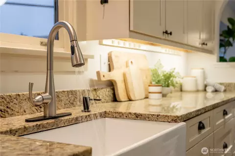 Kitchen - 2302 Grand Ave, Everett, WA 98201 photo 4 of 4