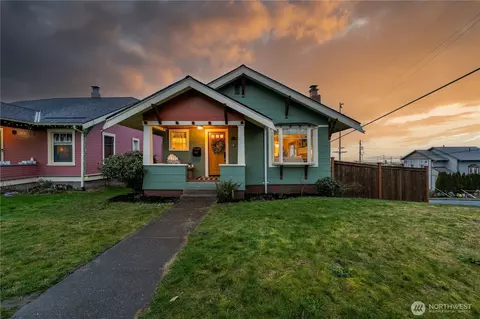 2302 Grand Ave, Everett, WA 98201