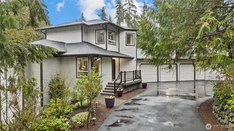 5909 164th St SW, Lynnwood, WA 98037