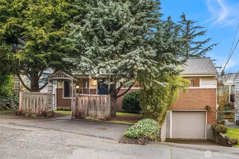 3806 NE 91st St, Seattle, WA 98115