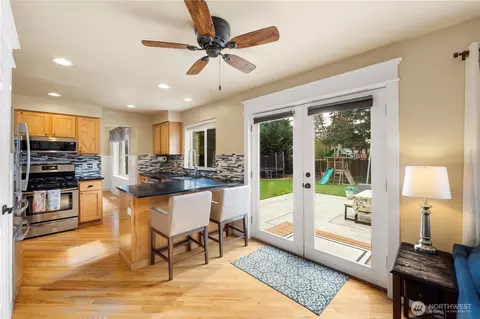 Entry Way - 3502 243rd St E, Spanaway, WA 98387 photo 3 of 4
