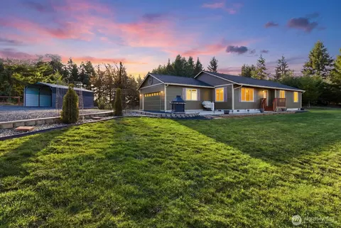 349 Hale Rd W, Winlock, WA 98596