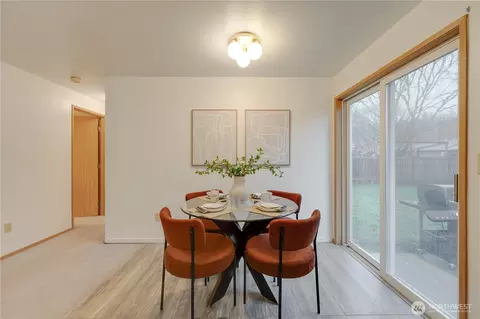 Dining - 512 Walnut Ave, Sultan, WA 98294 photo 1 of 2