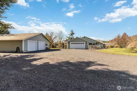 Exterior - 413 Haywire Rd, Winlock, WA 98596 photo 7 of 8