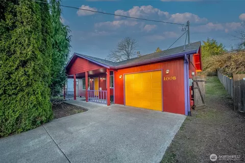 1008 Puget St NE, Olympia, WA 98506