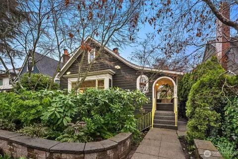 5728 34th Ave NE, Seattle, WA 98105