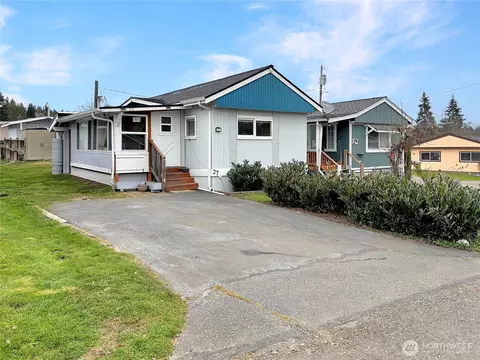 8730 206th St SE #27, Snohomish, WA 98296