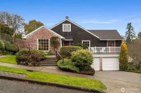 4812 NE 42nd St, Seattle, WA 98105