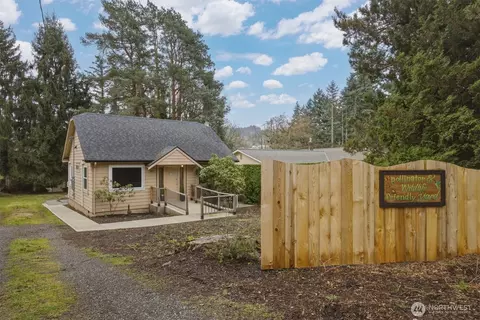 125 34th St, Bellingham, WA 98225