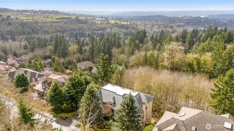 5899 153rd Ave SE, Bellevue, WA 98006