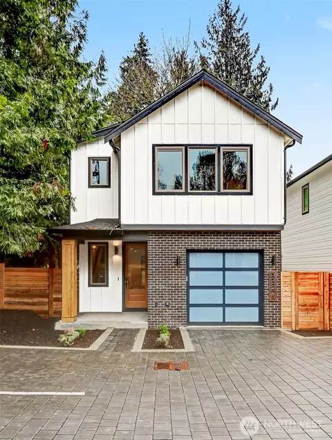 11251 108th Ave NE, Kirkland, WA 98033