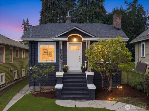 415 NE 60th St, Seattle, WA 98115