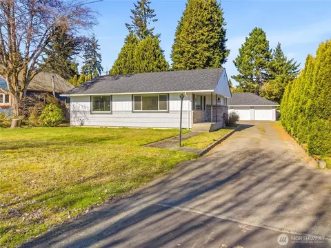 2016 Dickinson Ave NW, Olympia, WA 98502