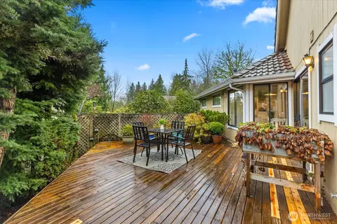 Exterior - 16225 15th Dr SE, Mill Creek, WA 98012 photo 3 of 7