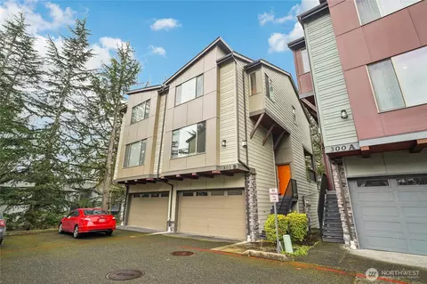 301 S 47th St #B, Renton, WA 98055