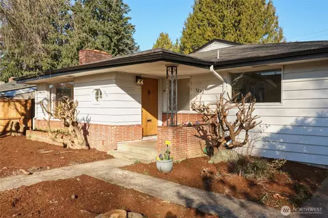 3232 Maringo Rd SE, Olympia, WA 98501
