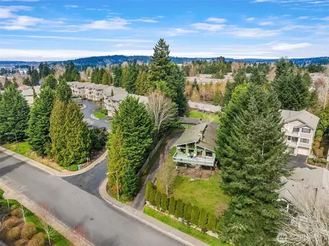 18654 NE 55th St, Redmond, WA 98052