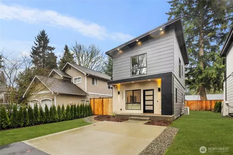 13009 NE 104th Pl, Kirkland, WA 98033