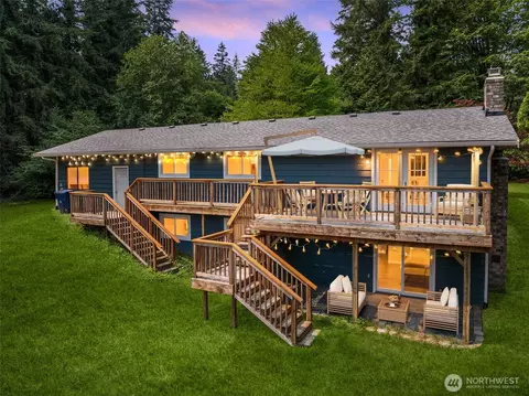 17030 174th Ave NE, Woodinville, WA 98072
