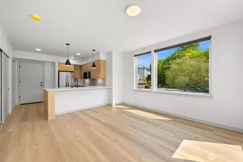 820 N State St #521, Bellingham, WA 98225