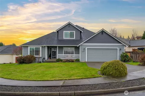 3249 Lois Ln, Enumclaw, WA 98022
