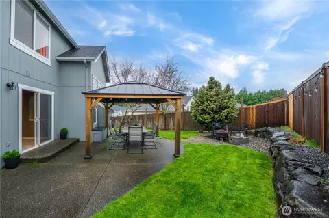 Exterior - 3249 Lois Ln, Enumclaw, WA 98022 photo 2 of 8