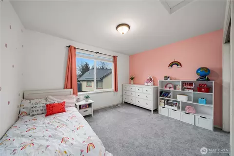 Bedroom - 3249 Lois Ln, Enumclaw, WA 98022 photo 3 of 4