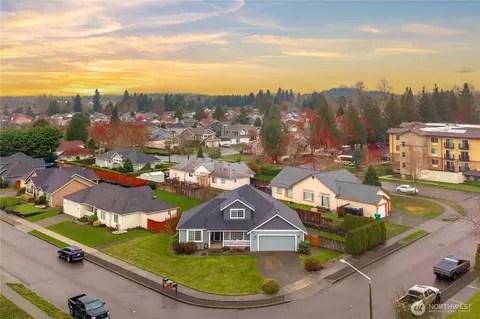 View/Area - 3249 Lois Ln, Enumclaw, WA 98022 photo 2 of 2