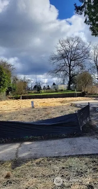 3239 S Thompson, Tacoma, WA 98418