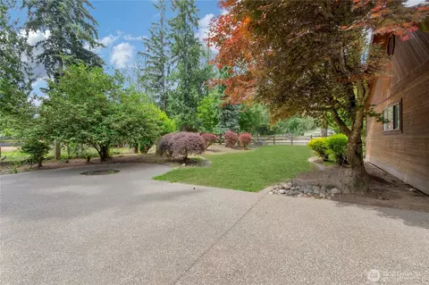 Exterior - 19127 Patterson Rd E, Orting, WA 98360 photo 4 of 7