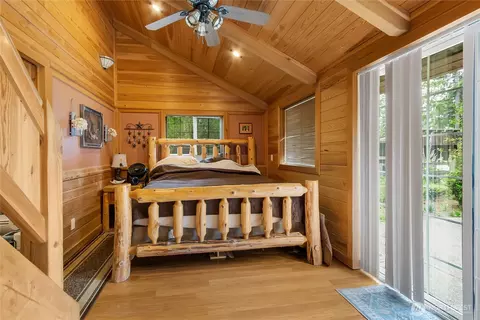 Bedroom - 19127 Patterson Rd E, Orting, WA 98360 photo 1 of 6