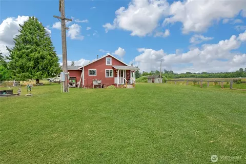 Exterior - 19127 Patterson Rd E, Orting, WA 98360 photo 6 of 7