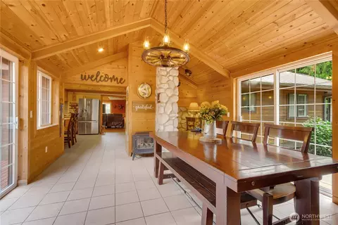 Dining - 19127 Patterson Rd E, Orting, WA 98360 photo 2 of 2