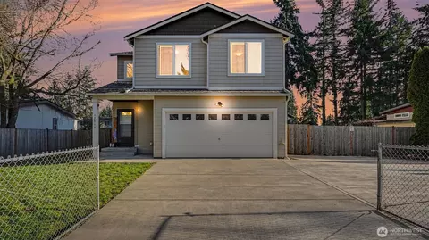 12515 Prairie Ridge Dr E, Bonney Lake, WA 98391