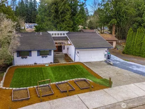 Exterior - 16825 17th Ave SE, Bothell, WA 98012 photo 7 of 8