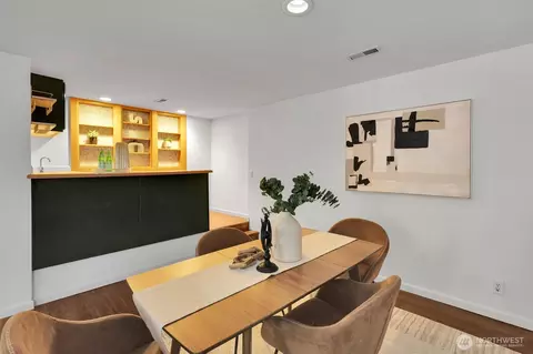 Dining - 16825 17th Ave SE, Bothell, WA 98012 photo 4 of 4
