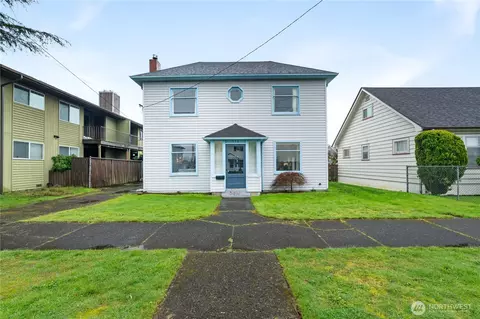 515 5th St, Hoquiam, WA 98550