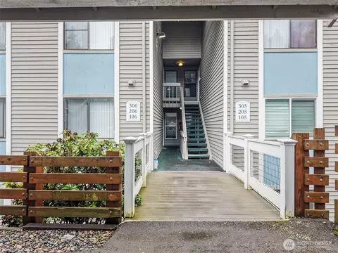 31507 106 Pl SE #S105, Auburn, WA 98092