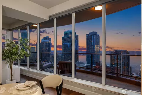 1920 4th Ave #2702, Seattle, WA 98101
