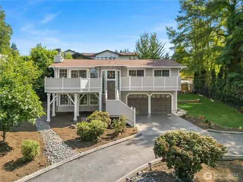 11004 100th Ave NE, Kirkland, WA 98033