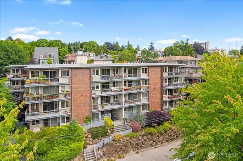 732 11th Ave E #404, Seattle, WA 98102