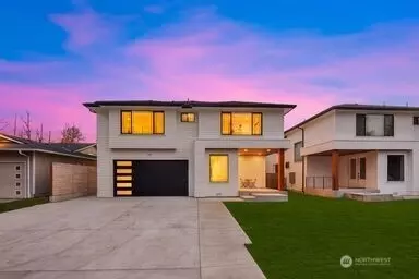 2411 SW 346th St, Federal Way, WA 98023