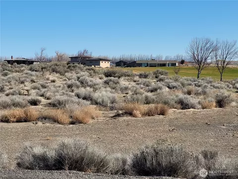 509 SW Desert Aire Dr SW #11, Mattawa, WA 99349