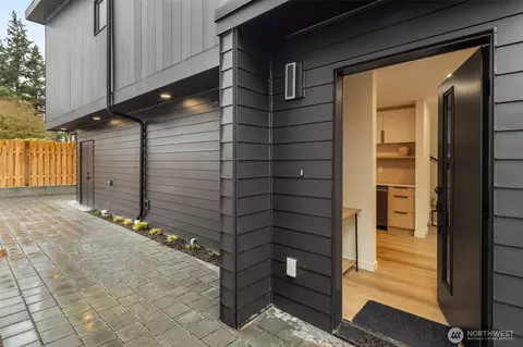 14035 Densmore Ave N, Seattle, WA 98133