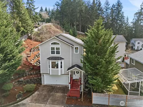 1991 NE Trussel Ct, Bremerton, WA 98311
