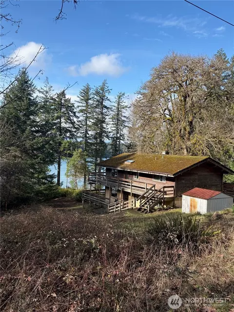 6123 Elizan Dr NW, Olympia, WA 98502